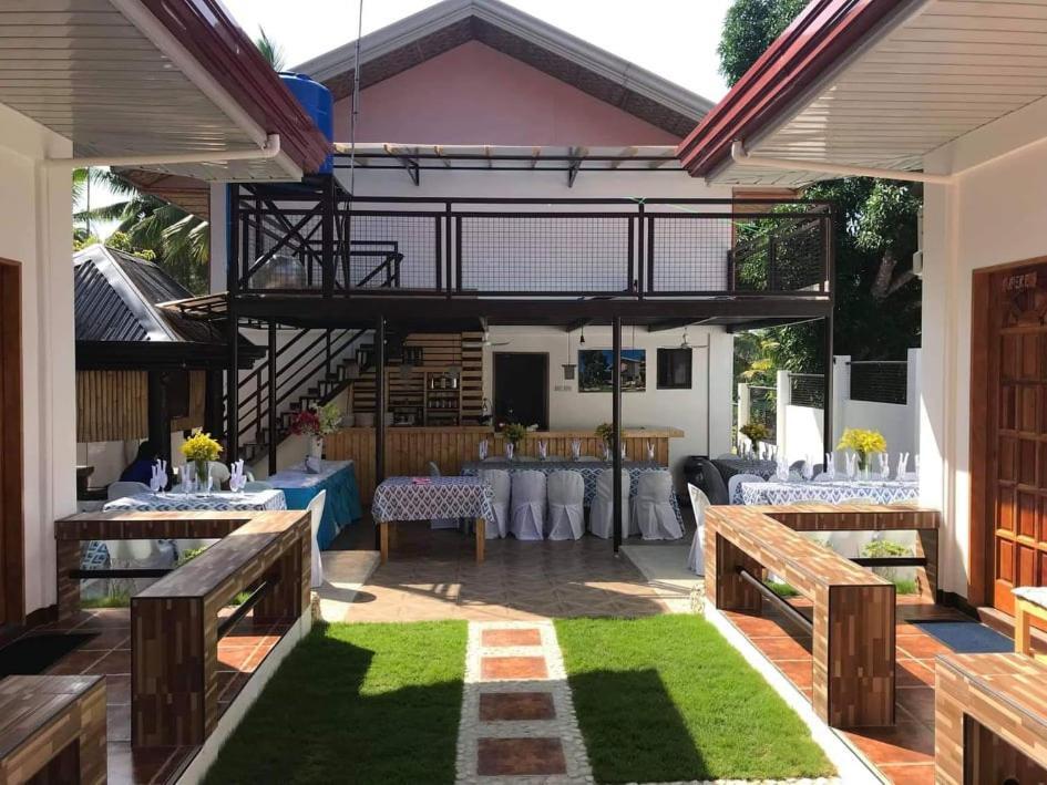 Casa Mia Inn Dauis Exterior photo